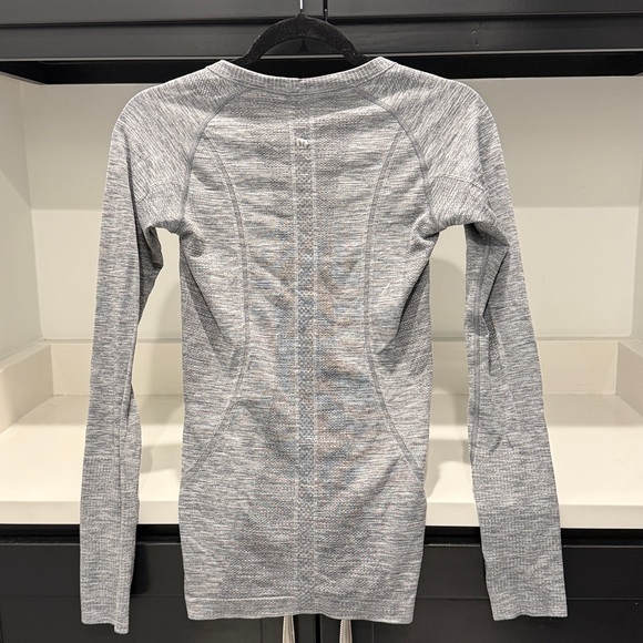 Lululemon Swiftly Tech Long Sleeve Crew Shirt Grey Size 4 - Picture 5 of 6